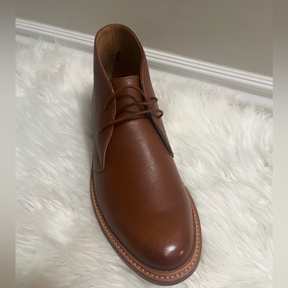 Brand: Bostonian